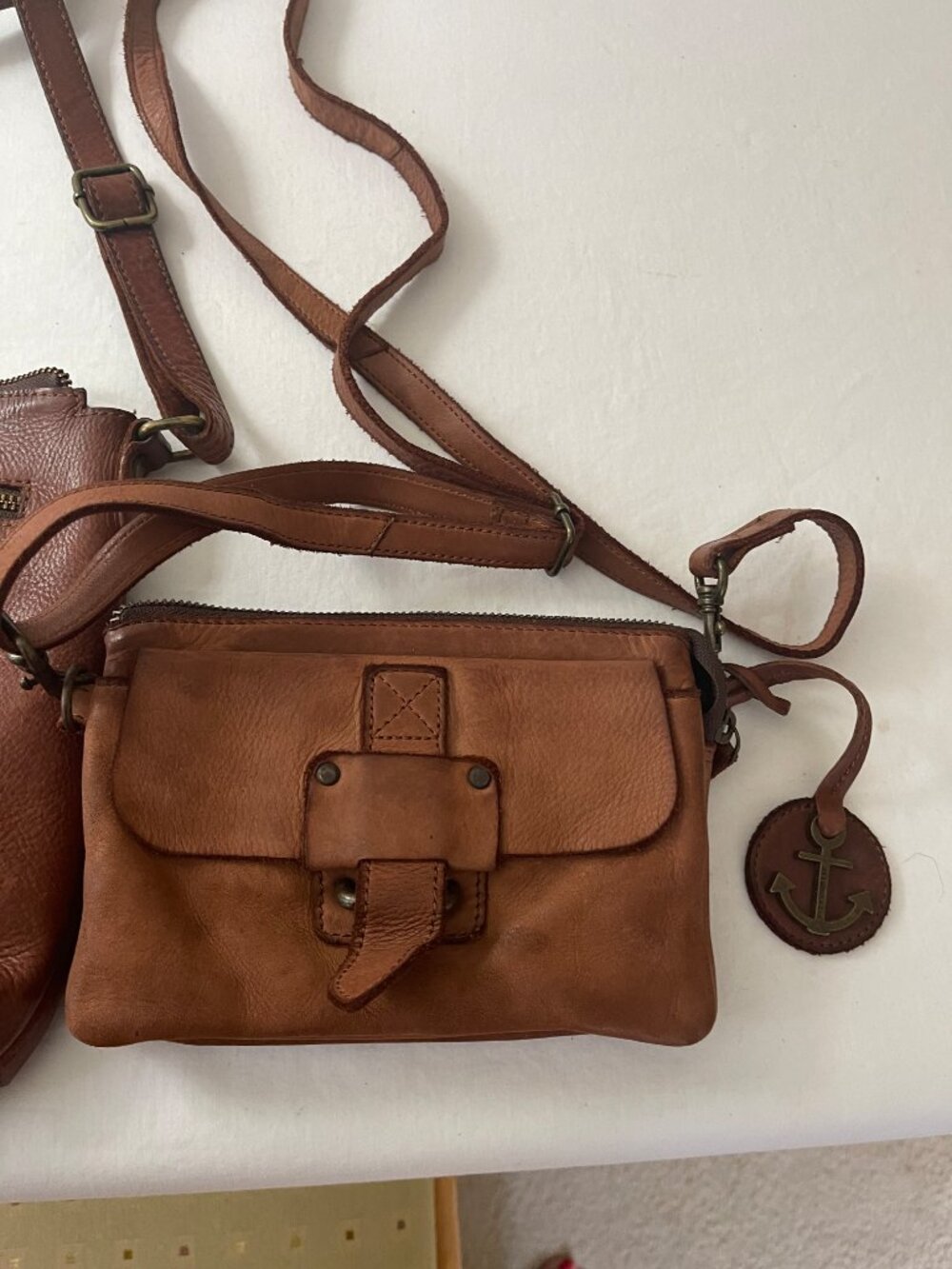 Harbour 2nd distressed leather crossbody bag and wallet set - Picture 11 of 12